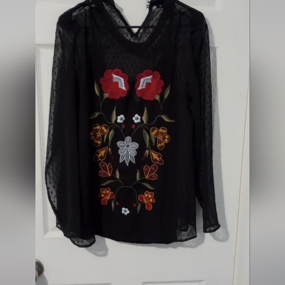 Olivia + Joy Black Long Sleeve Graphic Blouse - Picture 1 of 3
